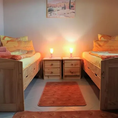 With 2 Bedrooms * Damshagen