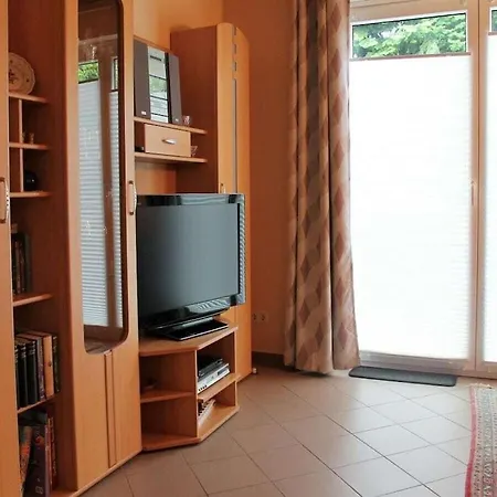Ferienhaus With 2 Bedrooms Damshagen